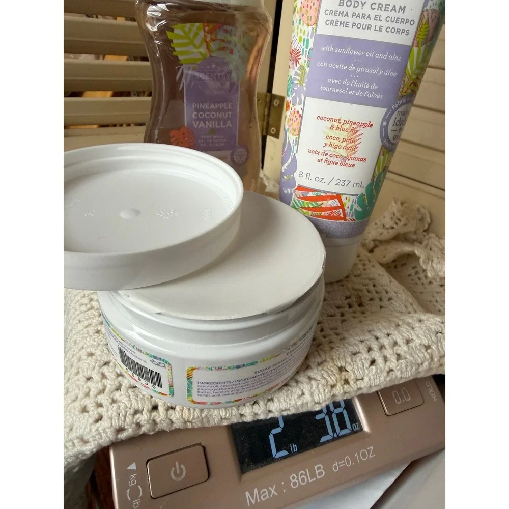 Scentsy pineapple coconut